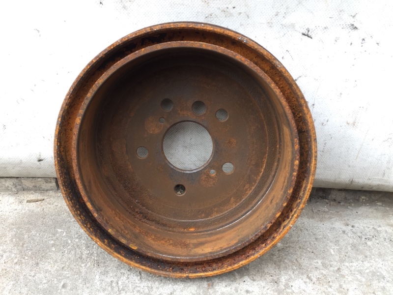 Тормозной барабан TOYOTA CAMRY 30 02-06 Седан 2.4 2AZFE Тормозной барабан TOYOTA CAMRY 30 02-06 Седан 2.4 2AZFE