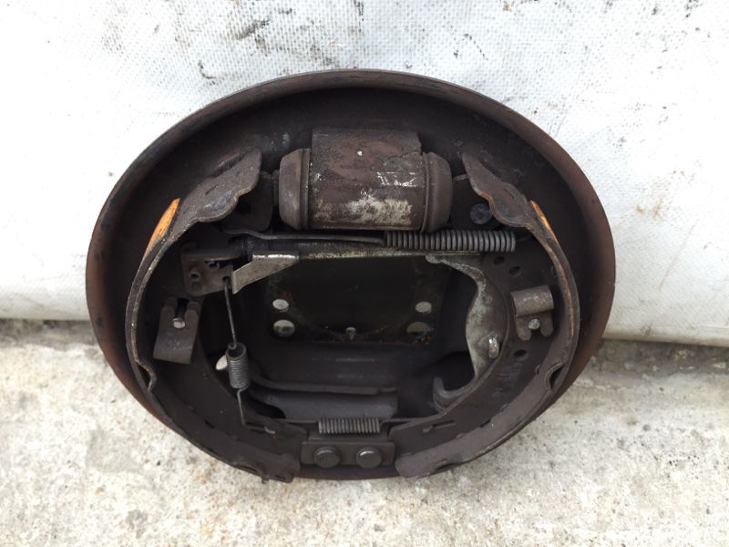 Тормозной механизм задний левый FIESTA 08-17 2013 Хэтчбек 1.6 XDEZ