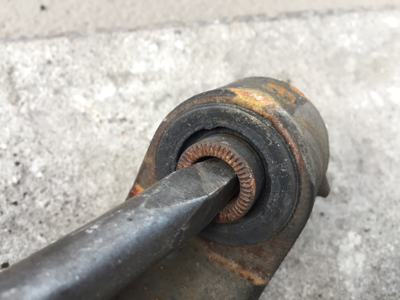 Цапфа правая CAMRY 30 02-06 2006 Седан 2.4 2AZFE Цапфа правая CAMRY 30 02-06 2006 Седан 2.4 2AZFE