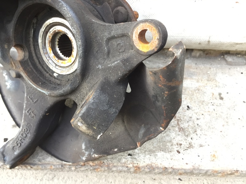 Кулак поворотный левый CAMRY 30 02-06 2006 Седан 2.4 2AZFE