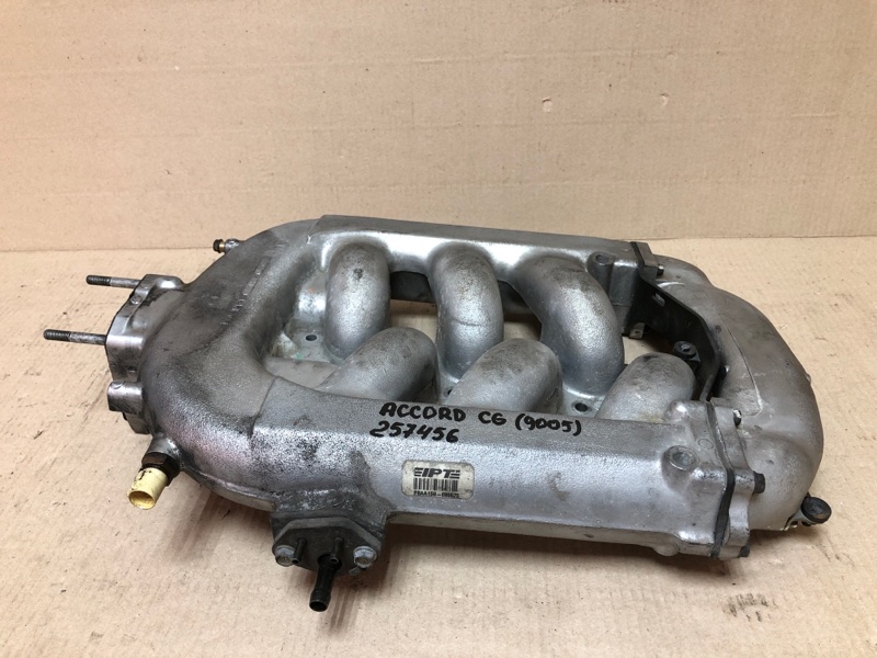 Коллектор впускной HONDA ACCORD CG 97-02 CG1 3.0 J30A1 Коллектор впускной HONDA ACCORD CG 97-02 CG1 3.0 J30A1