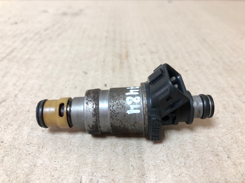 Форсунка топливная HONDA ACCORD CG 97-02 1999 CG1 3.0 J30A1 06164-P8A-A00 Б/У