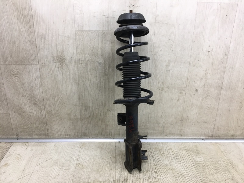 Амортизатор передний правый SUZUKI SX4 06-13 2008 Седан 2.0 J20A 41601-80J11 Б/У