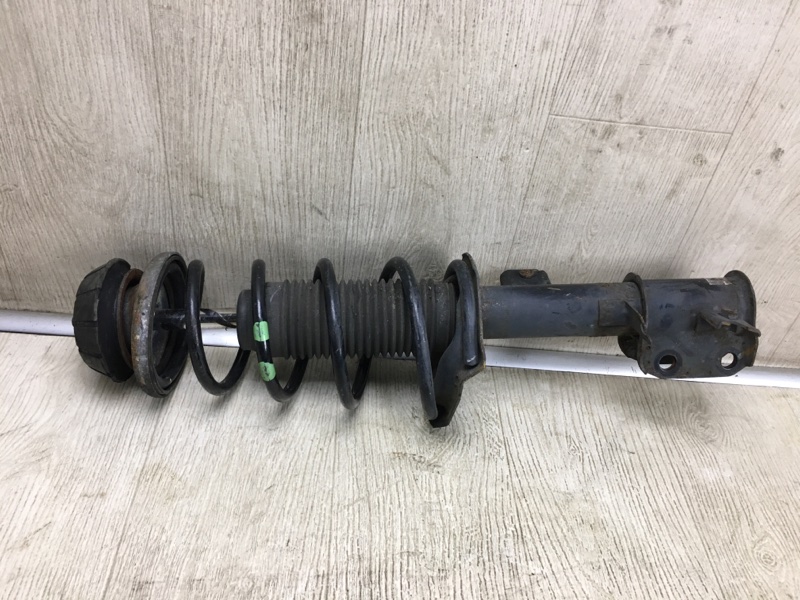 Амортизатор передний правый SUZUKI SX4 06-13 Седан 2.0 J20A