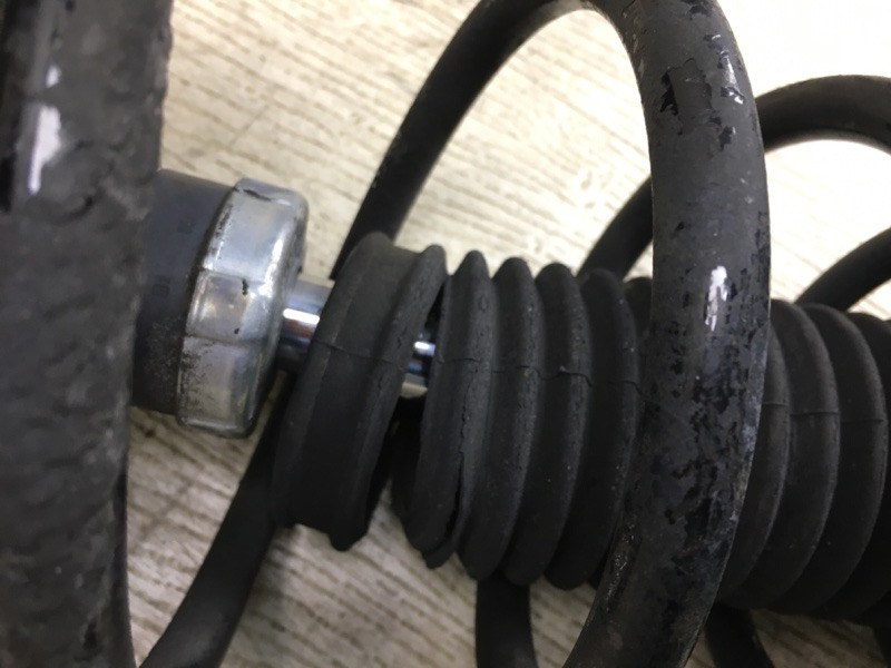 Амортизатор задний левый SOLARA 03-09 Амортизатор задний левый SOLARA 03-09