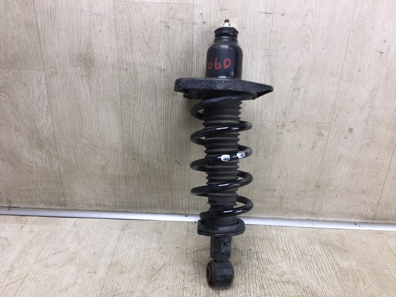 Амортизатор задний правый ACURA MDX (YD3) 13-21 2014 Внедорожник 3.5 J35Y5 52611-TZ5-A12 Б/У