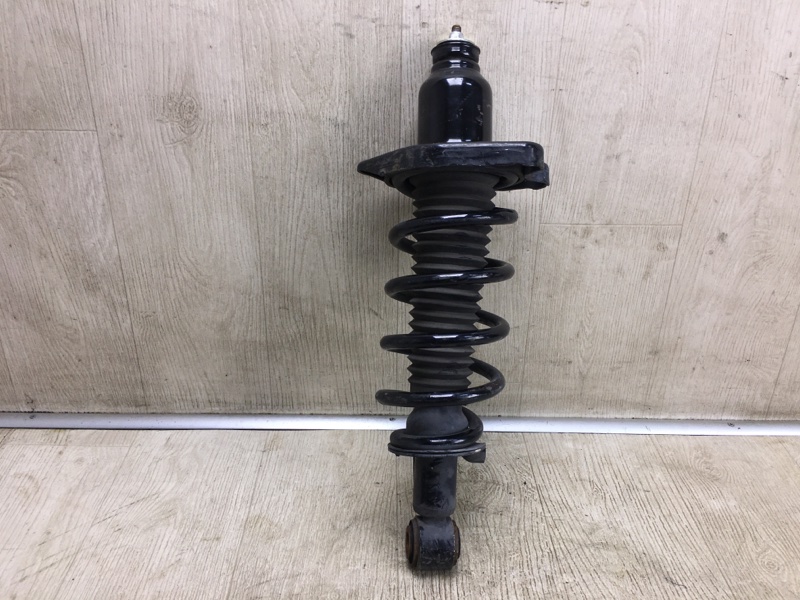 Амортизатор задний правый MDX (YD3) 13-21 2014 Внедорожник 3.5 J35Y5