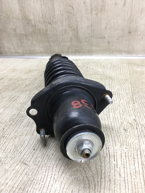 Амортизатор задний левый MATRIX 08-14 2008 Хэтчбек 1.8 2ZRFE