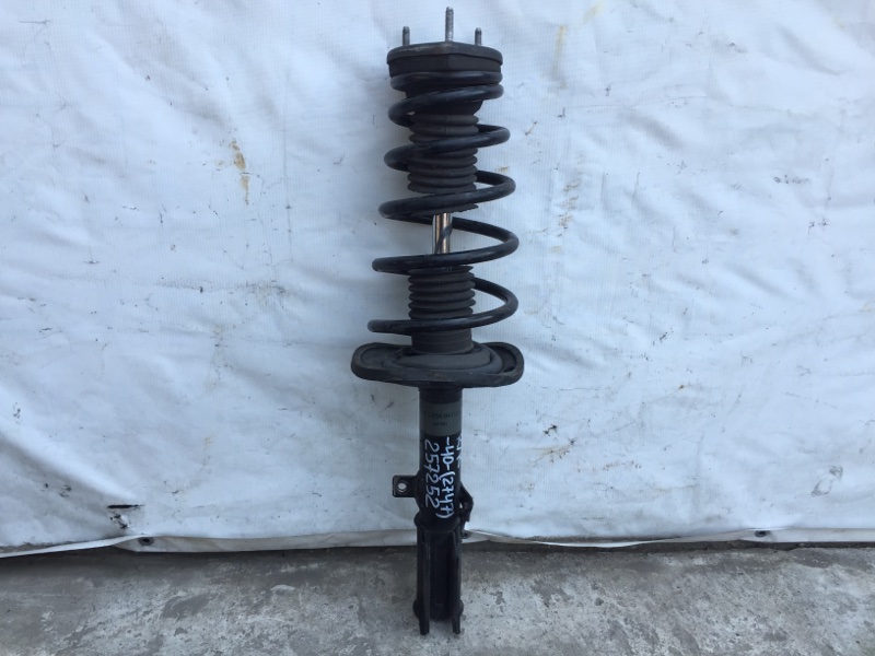 Запчасть амортизатор задний правый TOYOTA CAMRY 40 06-11 2008 Седан 2.4 2AZFE 48530-09K70 Б/У Амортизатор задний правый TOYOTA CAMRY 40 06-11 2008 Седан 2.4 2AZFE 48530-09K70 Б/У