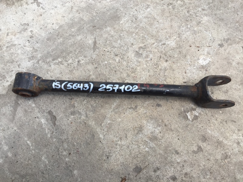 Рычаг задней подвески поперечный нижний задний LEXUS IS300 99-05 2000 JCE10L 3.0 2JZGE 48710-53010 Б/У