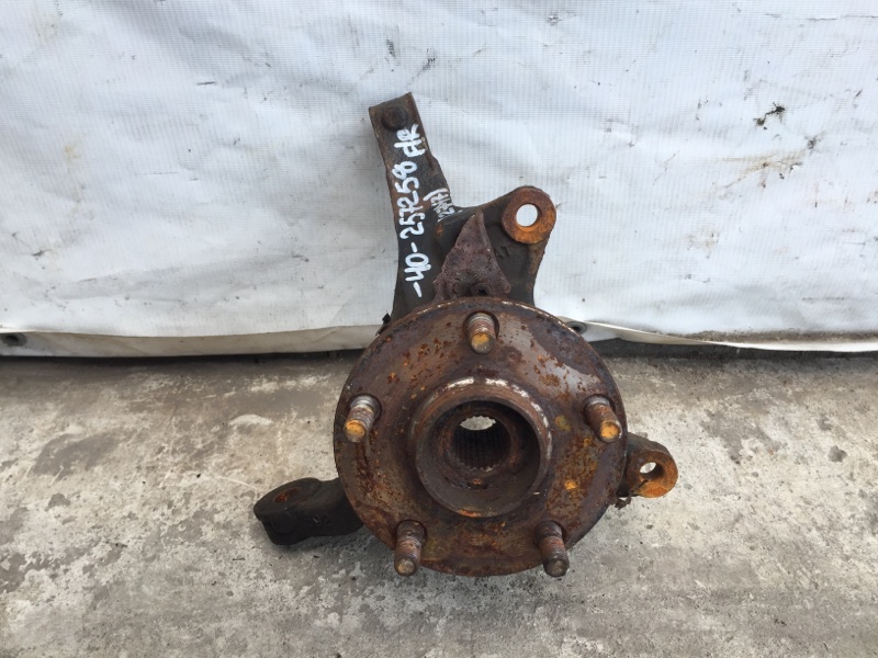 Кулак поворотный правый CAMRY 40 06-11 2008 Седан 2.4 2AZFE Кулак поворотный правый CAMRY 40 06-11 2008 Седан 2.4 2AZFE