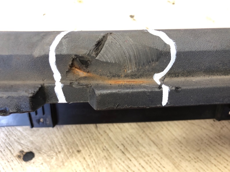 Накладка порога наружная правая SORENTO XM 09-14 2010 Внедорожник 2.4 G4KE