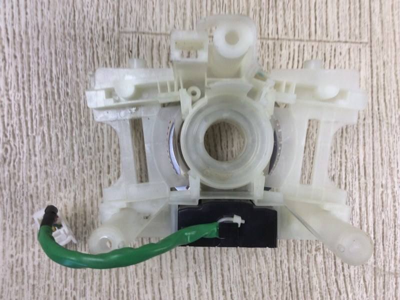 Датчик угла поворота руля MAZDA CX-9 06-16 3.7 CA Датчик угла поворота руля MAZDA CX-9 06-16 3.7 CA