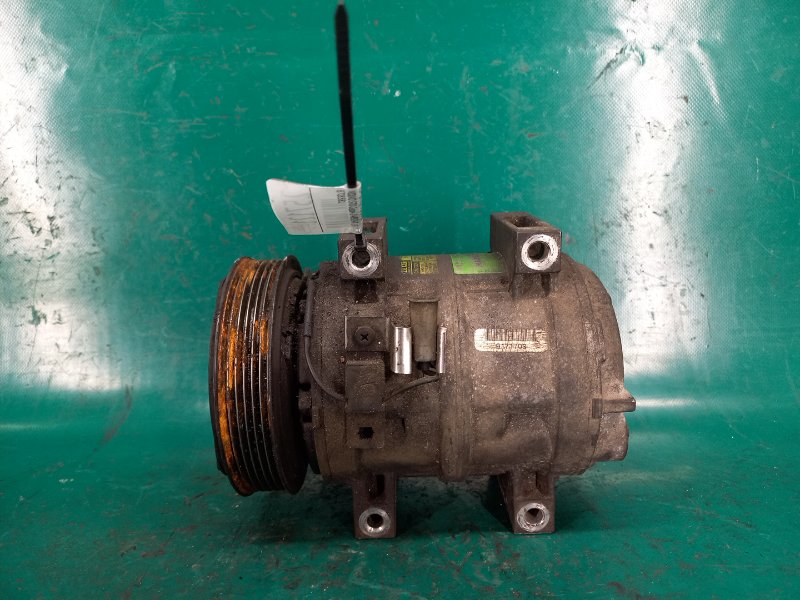 Компрессор кондиционера VOLVO S70 97-00 1999 Седан 2.5 8708581 Б/У