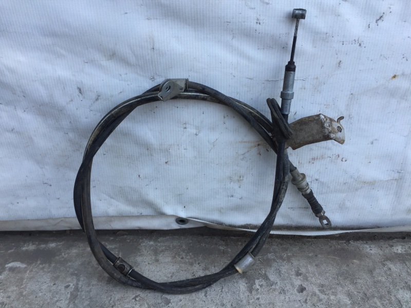 Трос стояночного тормоза задний правый ILX 16-19 2017 Седан 2.4