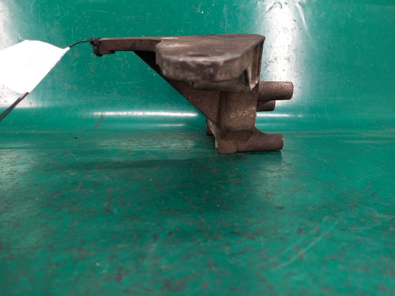 Кронштейн генератора VOLVO S70 97-00 Седан 2.5