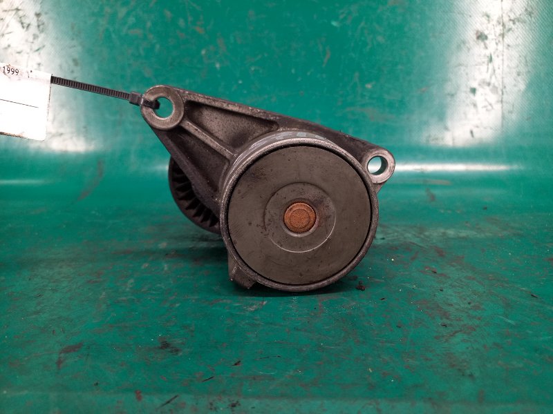Натяжитель ремня генератора S70 97-00 1999 Седан 2.5