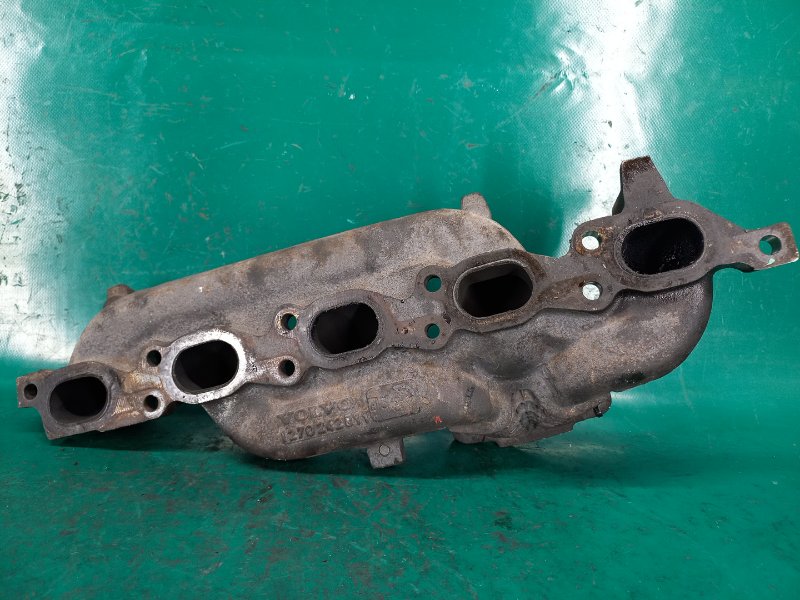Запчасть коллектор выпускной VOLVO S70 97-00 1999 Седан 2.5 1270242 Б/У Коллектор выпускной VOLVO S70 97-00 1999 Седан 2.5 1270242 Б/У