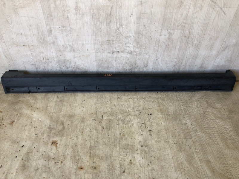 Накладка порога наружная левая LEXUS ES300 96-01 1998 MCV20 3.0 1MZFE 7585233020 Б/У