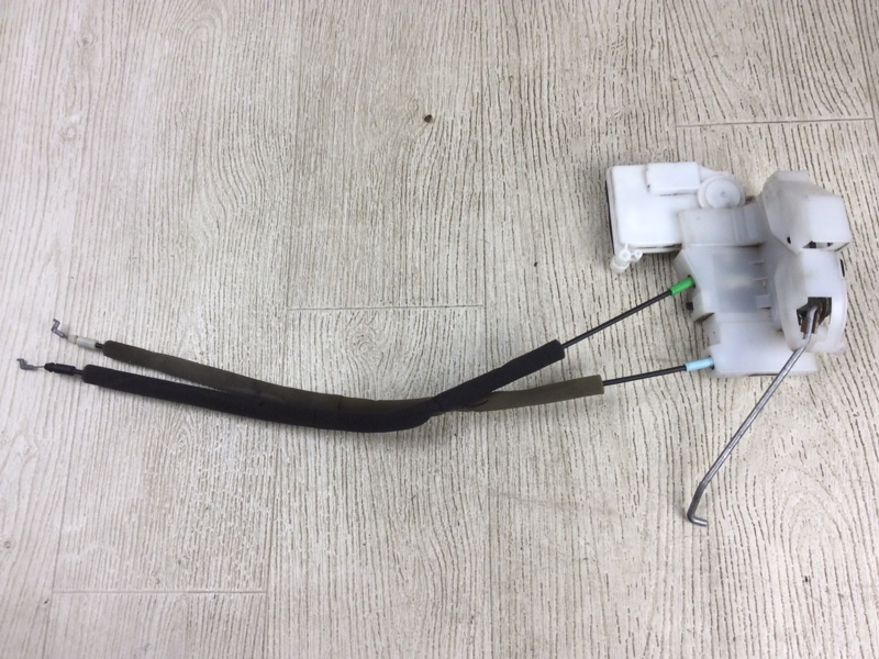 Замок двери передний правый MAZDA CX-9 06-16 3.7 CA