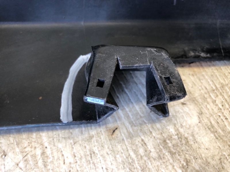 Накладка порога наружная левая FUSION 14- 2013 Седан C20EDEF Накладка порога наружная левая FUSION 14- 2013 Седан C20EDEF