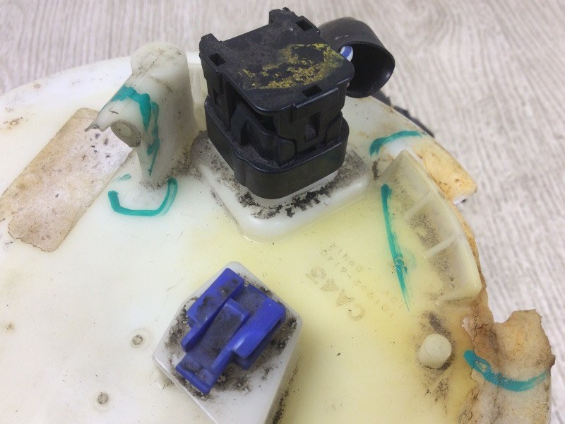 Топливный насос CX-9 06-16 2012 3.7 CA