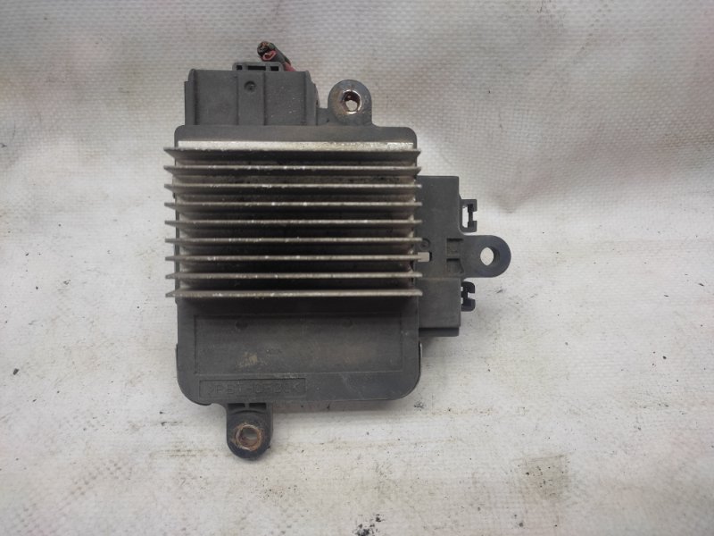 Блок управления вентилятором радиатора CX-9 06-16 Блок управления вентилятором радиатора CX-9 06-16