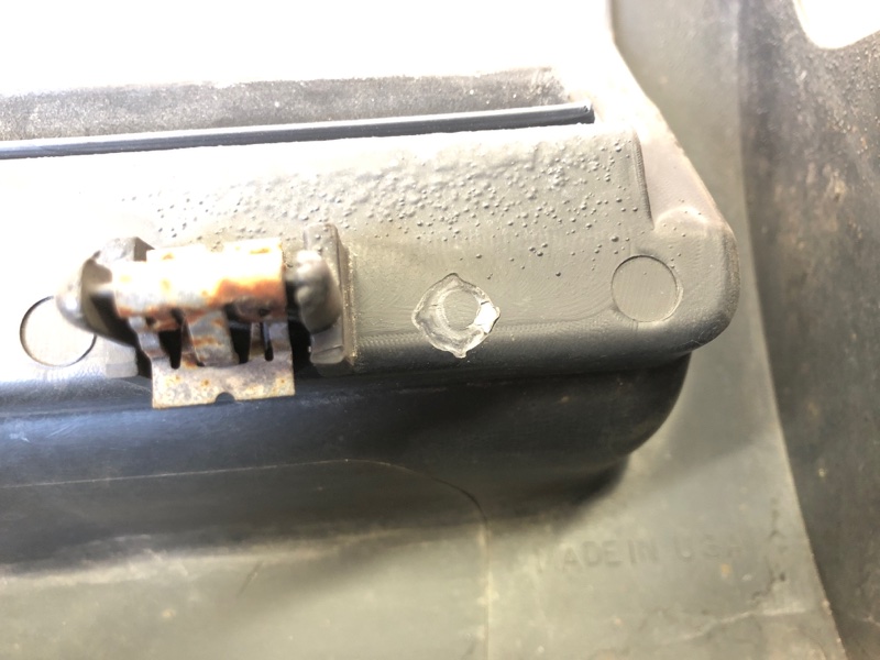 Накладка порога наружная правая EDGE 06-14 2012 Внедорожник 2.0