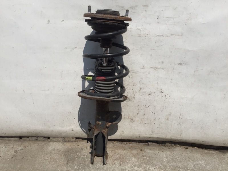 Запчасть амортизатор передний правый TOYOTA PRIUS - 30 09-17 2013 ZVW30 2ZR-FXE 48510-80573 Б/У Амортизатор передний правый TOYOTA PRIUS - 30 09-17 2013 ZVW30 2ZR-FXE 48510-80573 Б/У