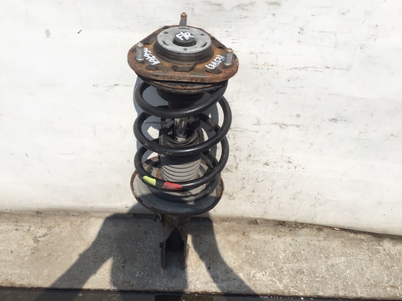 Амортизатор передний правый PRIUS - 30 09-17 2013 ZVW30 2ZR-FXE Амортизатор передний правый PRIUS - 30 09-17 2013 ZVW30 2ZR-FXE