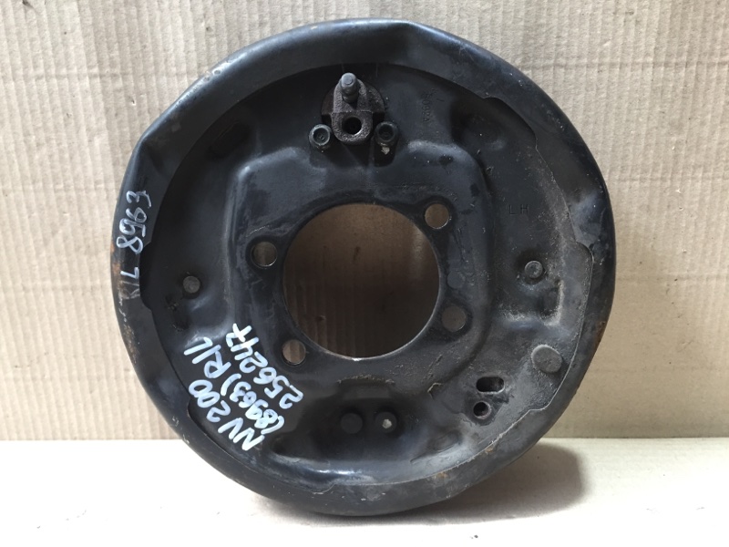 Тормозной механизм задний левый NV200 USA 13- 2017 M20X 2.0 MR20DE