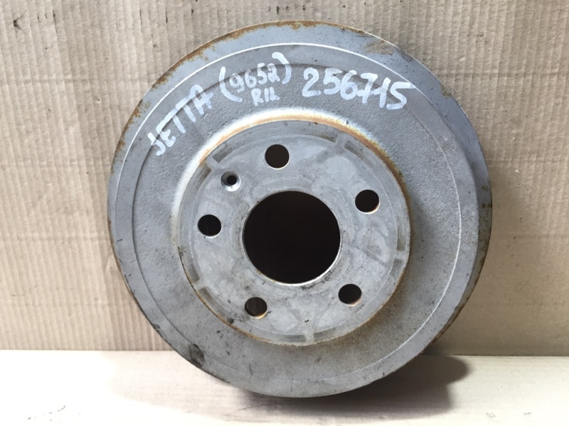 Тормозной барабан VOLKSWAGEN JETTA USA 10-17 2011 CBTA 2.5L 5C0 609 617 A Б/У