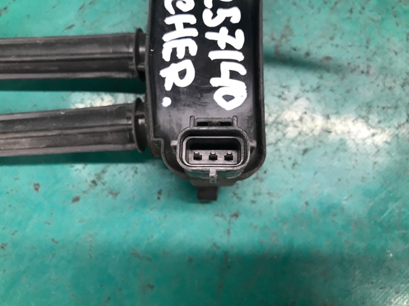 Катушка зажигания GRAND CHEROKEE 11-22 2013 Внедорожник 5.7 Катушка зажигания GRAND CHEROKEE 11-22 2013 Внедорожник 5.7