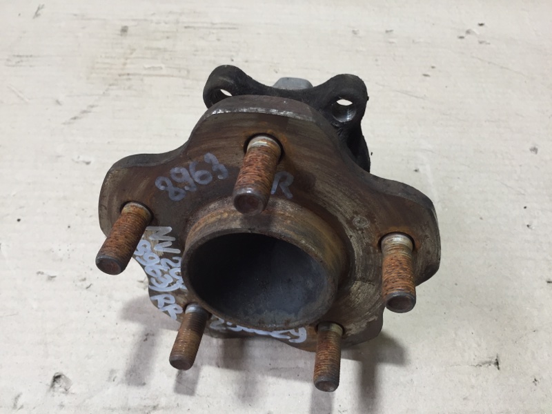 Ступица задняя NISSAN NV200 USA 13- M20X 2.0 MR20DE