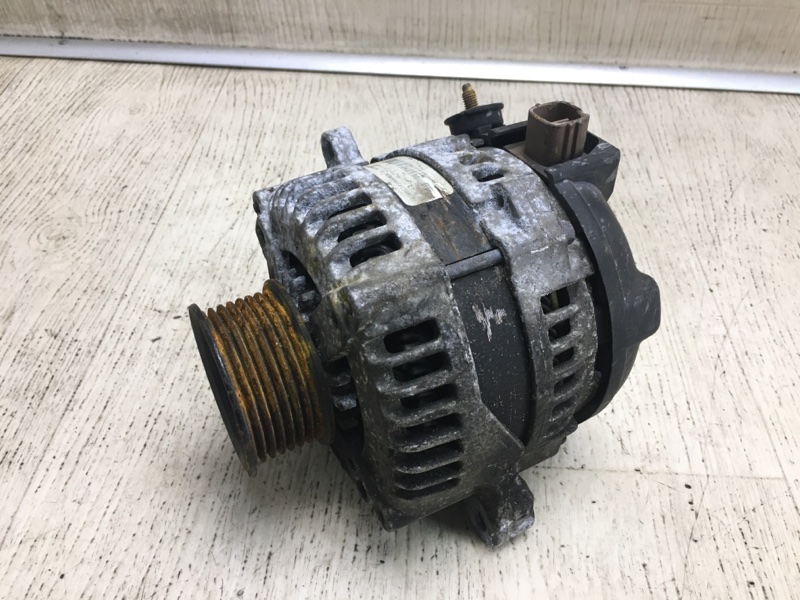 Запчасть генератор TOYOTA CAMRY 30 02-06 2006 Седан 2.4 2AZFE 270600H100 Б/У Генератор TOYOTA CAMRY 30 02-06 2006 Седан 2.4 2AZFE 270600H100 Б/У