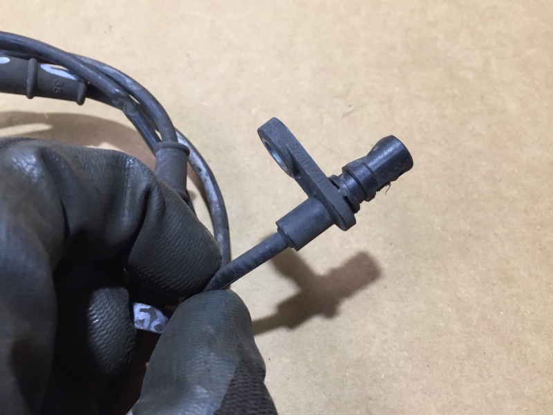 Датчик ABS задний правый NISSAN NV200 USA 13- M20X 2.0 MR20DE