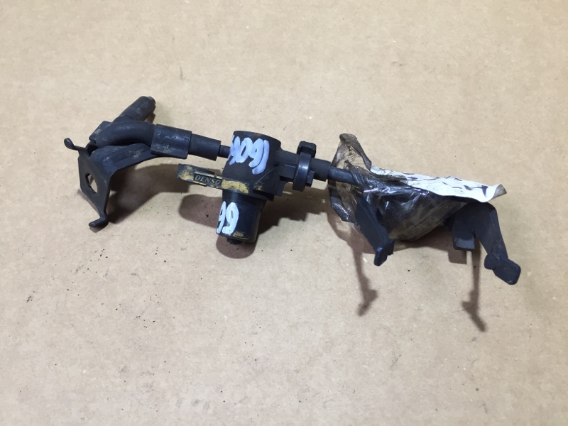 Датчик ABS передний левый TOYOTA CAMRY 30 02-06 Седан 2.4 2AZFE Датчик ABS передний левый TOYOTA CAMRY 30 02-06 Седан 2.4 2AZFE