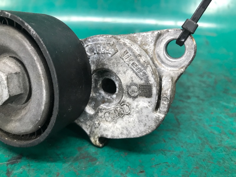 Натяжитель ремня генератора AUDI A3 (8V) 12–17 Седан CNSB 1.8L