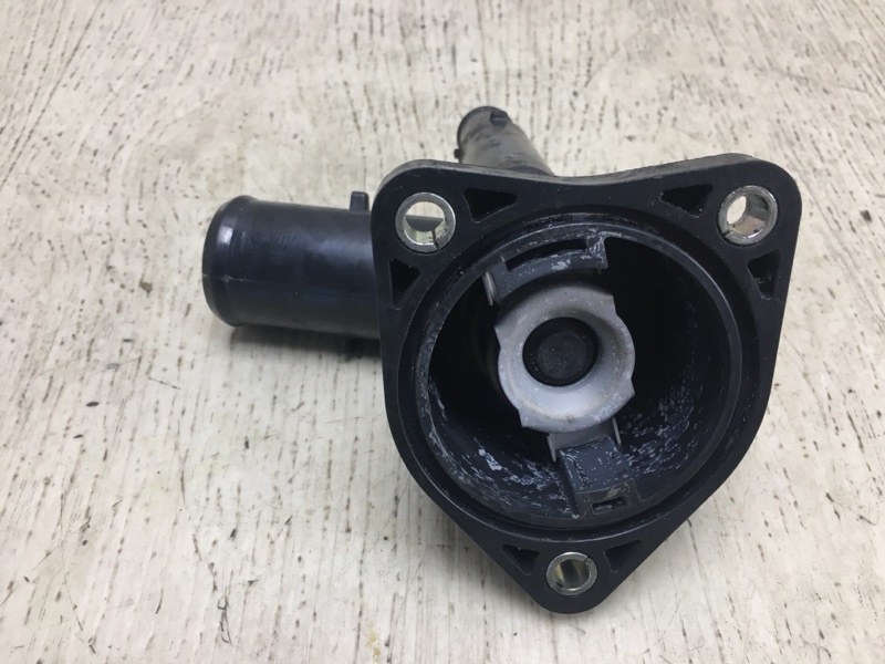 Корпус термостата PRIUS - 30 09-17 Корпус термостата PRIUS - 30 09-17