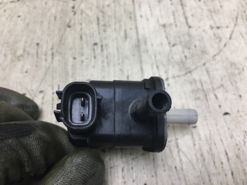 Клапан электромагнитный (вакуумный) TOYOTA PRIUS - 30 09-17