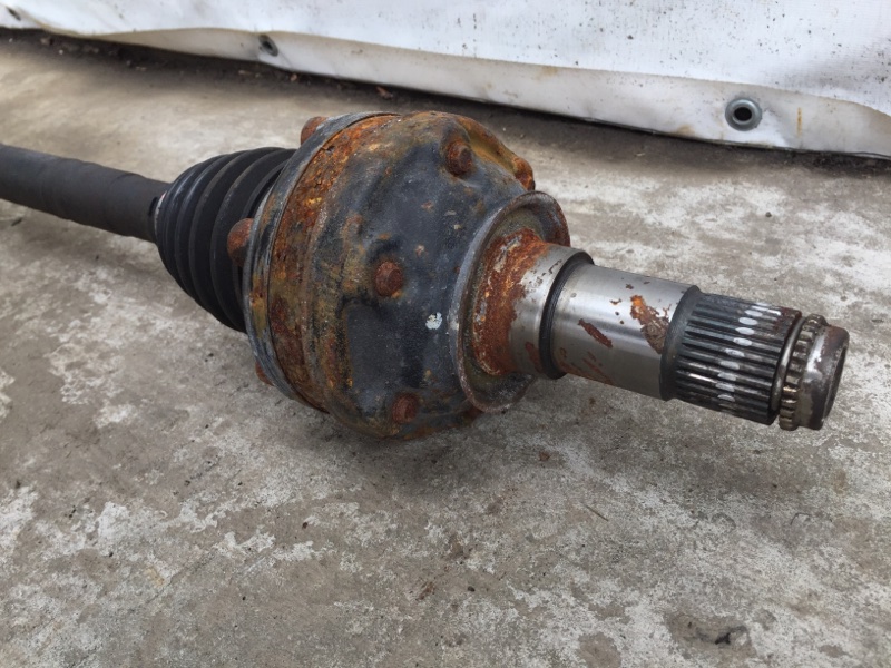 Привод задний правый IS300 99-05 2000 JCE10L 3.0 2JZGE