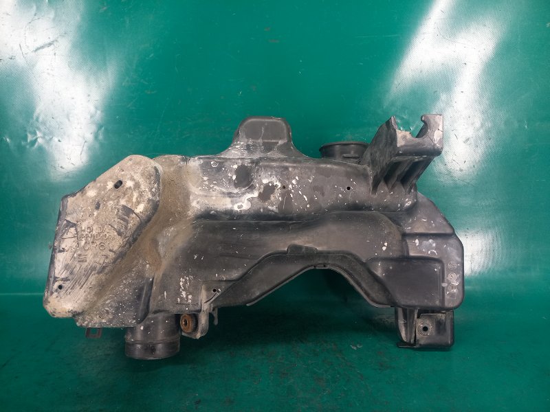 Резонатор воздушного фильтра CIVIC ES 00-05 2001 Седан 1.6 D16W7