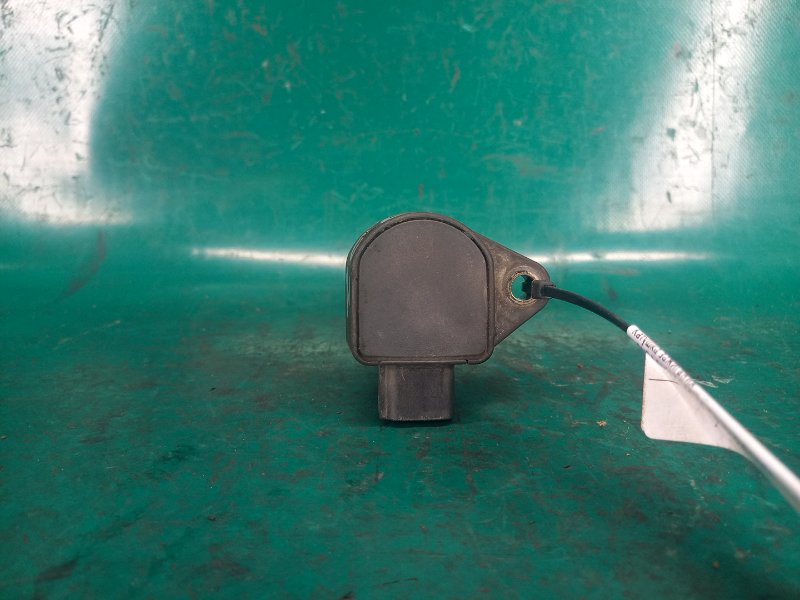 Катушка зажигания CIVIC ES 00-05 2001 Седан 1.6 D16W7 Катушка зажигания CIVIC ES 00-05 2001 Седан 1.6 D16W7