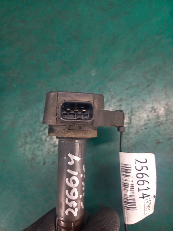 Катушка зажигания CIVIC ES 00-05 2001 Седан 1.6 D16W7 Катушка зажигания CIVIC ES 00-05 2001 Седан 1.6 D16W7