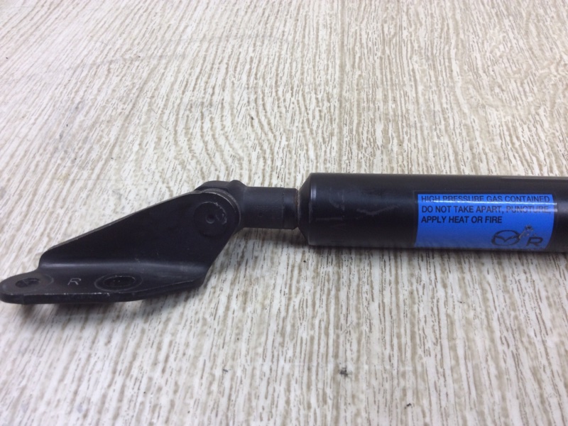 Амортизатор крышки багажника правый MAZDA CX-9 06-16 3.7 CA