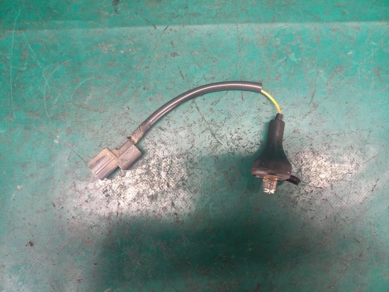 Датчик давления масла ДВС HONDA CIVIC ES 00-05 2001 Седан 1.6 D16W7 37240-PT0-014 Б/У