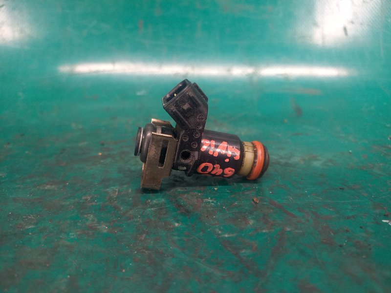 Форсунка топливная CIVIC ES 00-05 2001 Седан 1.6 D16W7