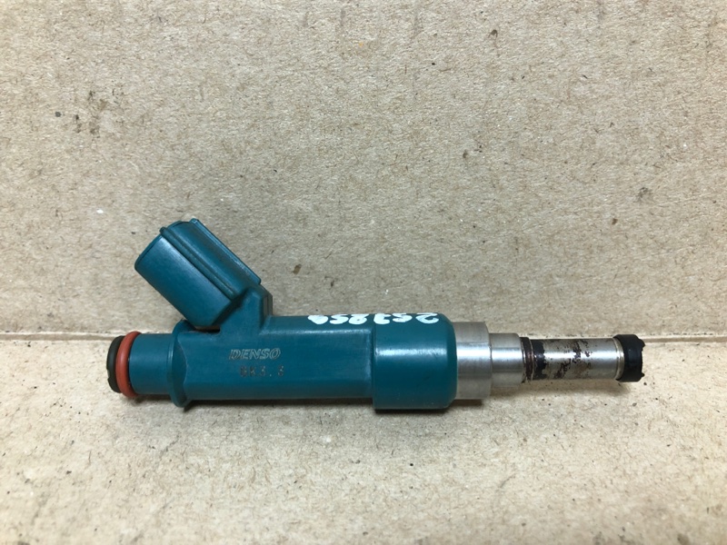 Форсунка топливная TOYOTA PRIUS - 30 09-17 ZVW30 Форсунка топливная TOYOTA PRIUS - 30 09-17 ZVW30