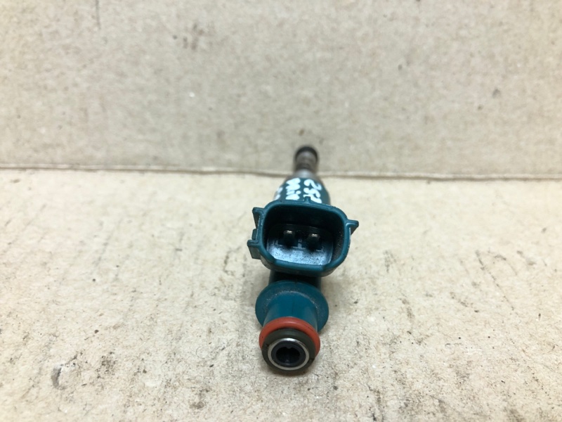 Форсунка топливная PRIUS - 30 09-17 ZVW30 Форсунка топливная PRIUS - 30 09-17 ZVW30