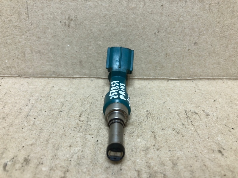 Форсунка топливная PRIUS - 30 09-17 ZVW30 Форсунка топливная PRIUS - 30 09-17 ZVW30